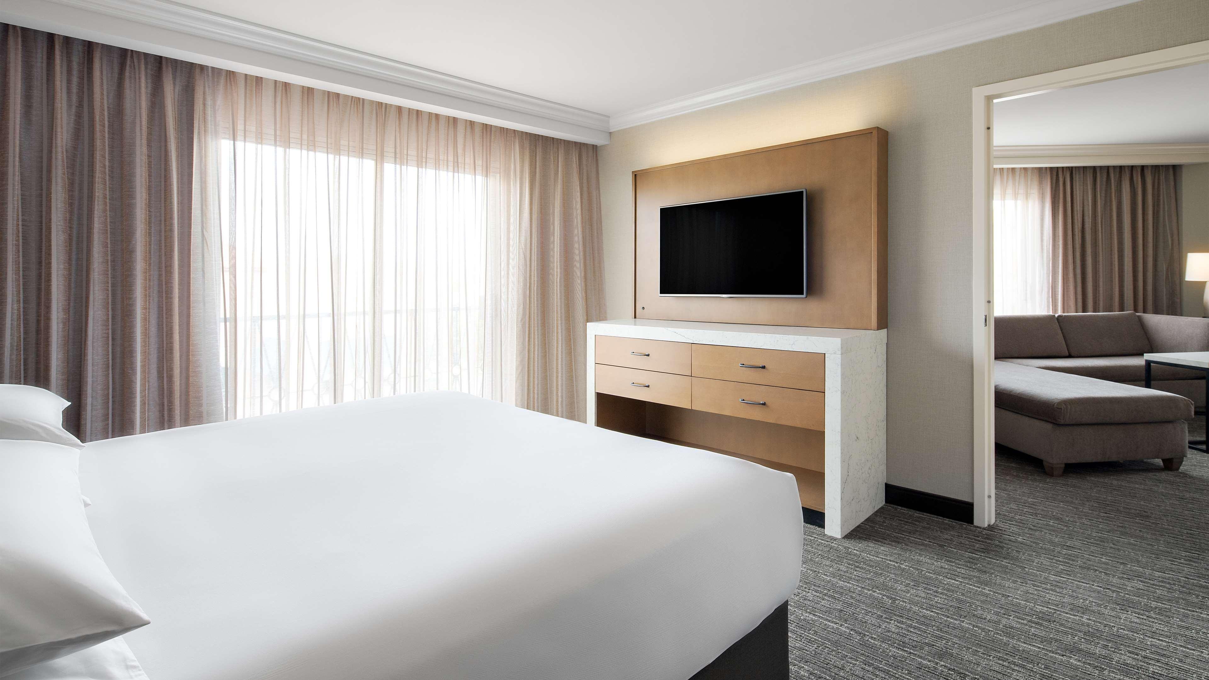 Hotel Hyatt Regency Valencia- Magic Mountain Esterno foto