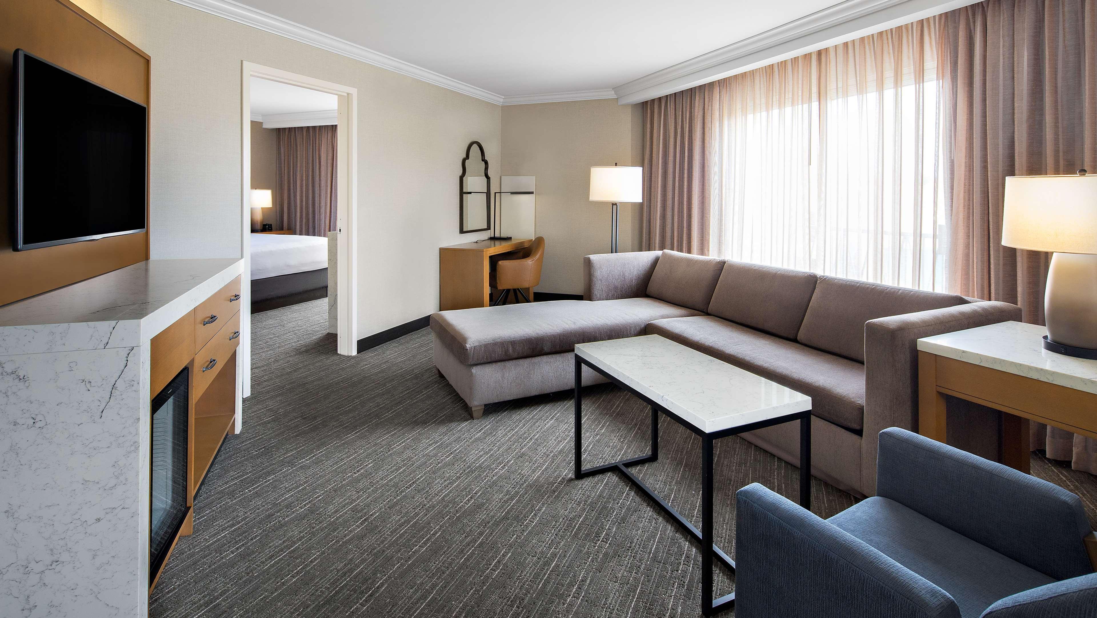 Hotel Hyatt Regency Valencia- Magic Mountain Esterno foto