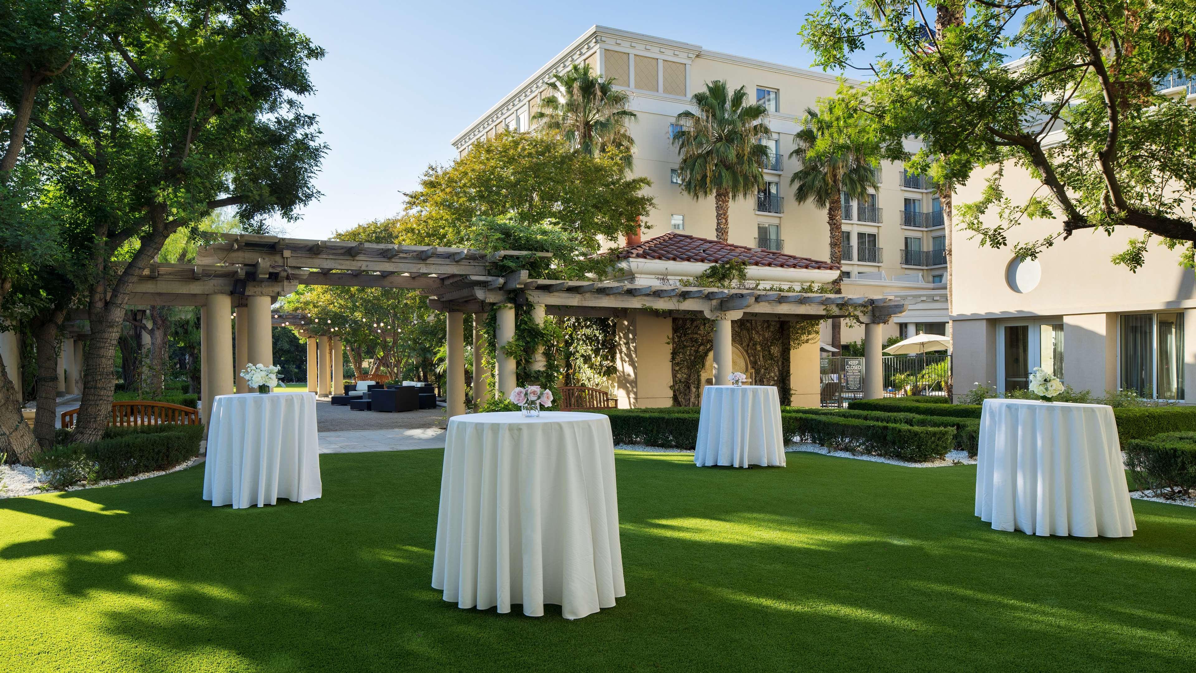 Hotel Hyatt Regency Valencia- Magic Mountain Esterno foto